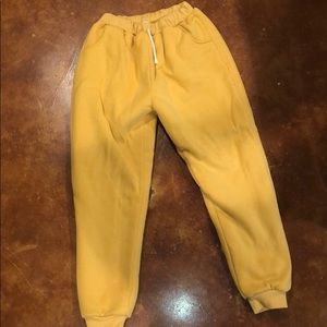 Sweatpants, very fluffy